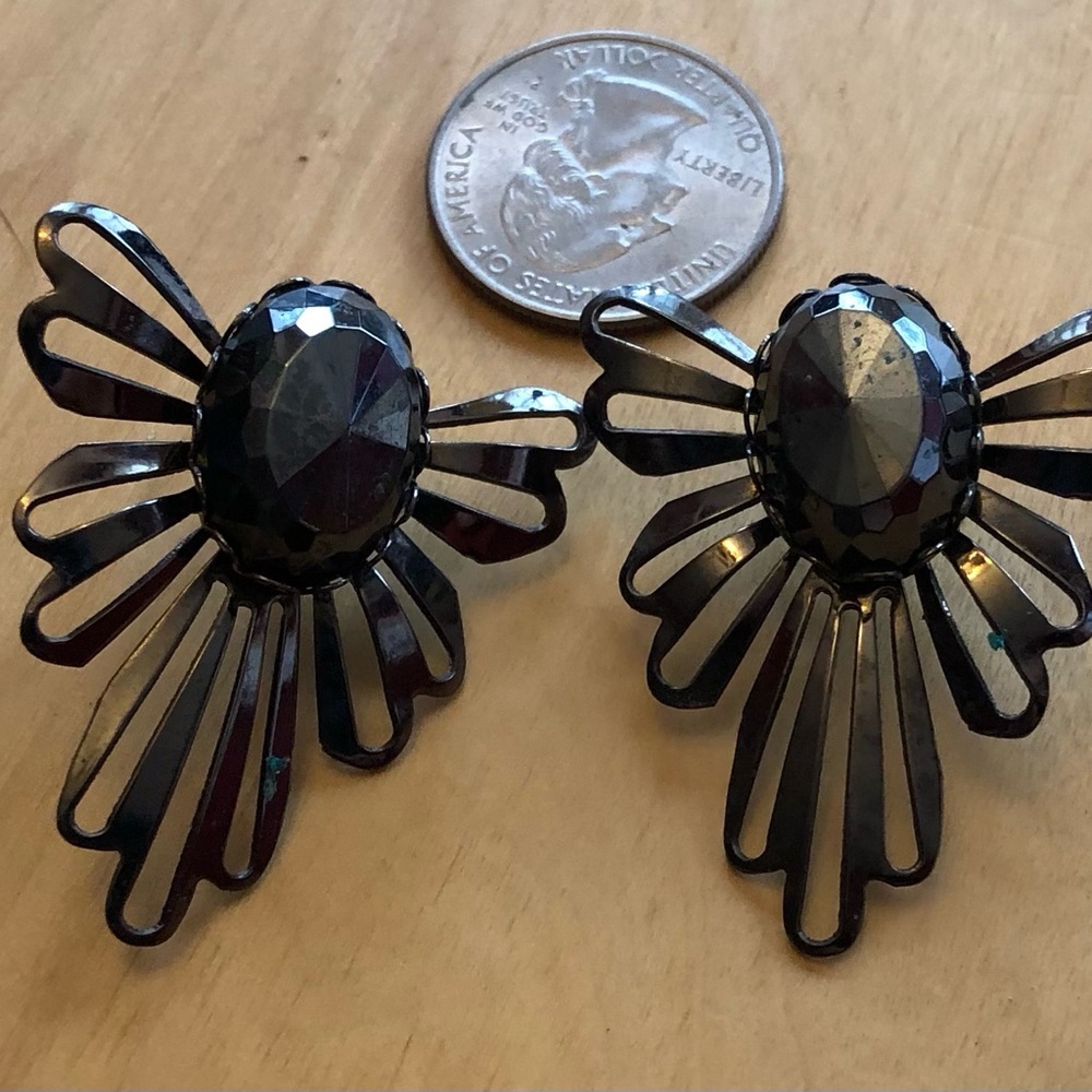 Black Faceted Floral Clip-On Earrings - Unbranded
